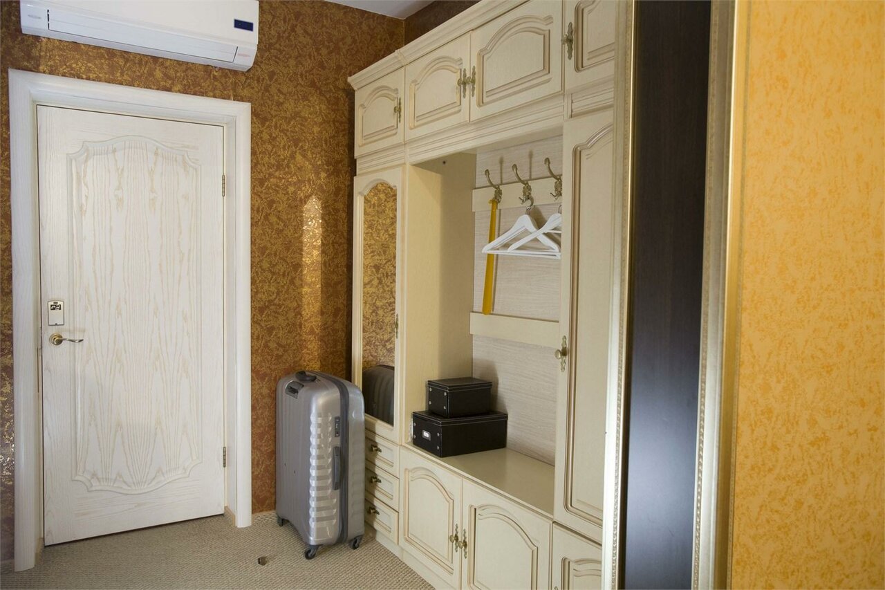 Гостиница Шато Омск-132