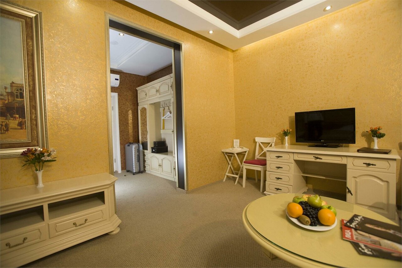 Гостиница Шато Омск-103