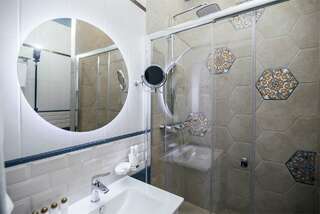 Гостиница Шато Омск Улучшенный Полулюкс-9