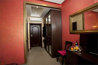 Гостиница Шато Омск Двухместный номер с 1 кроватью-3