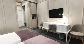 Гостиница Шато Омск Улучшенный двухместный номер с 1 кроватью или 2 отдельными кроватями-5