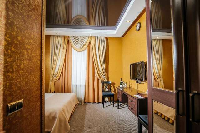 Гостиница Шато Омск-227