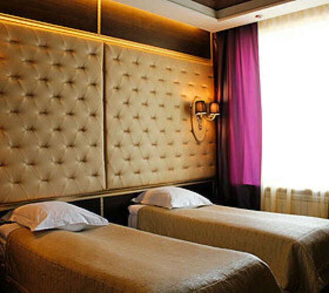 Гостиница Шато Омск-235